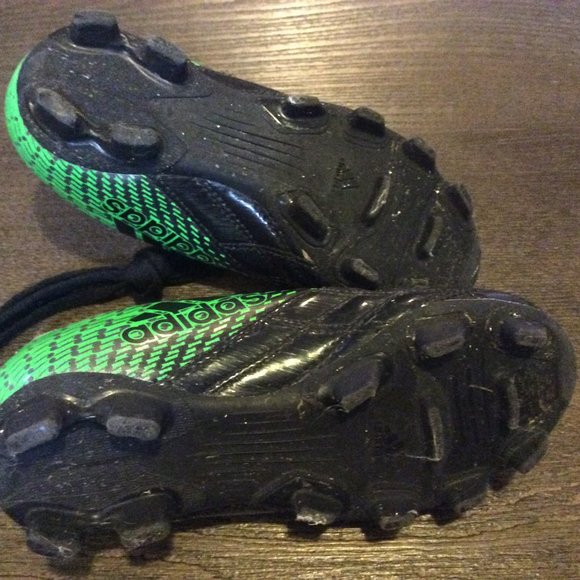 Size: 11K - Green Adidas Toddler Soccer Cleats - Picture 3 of 3